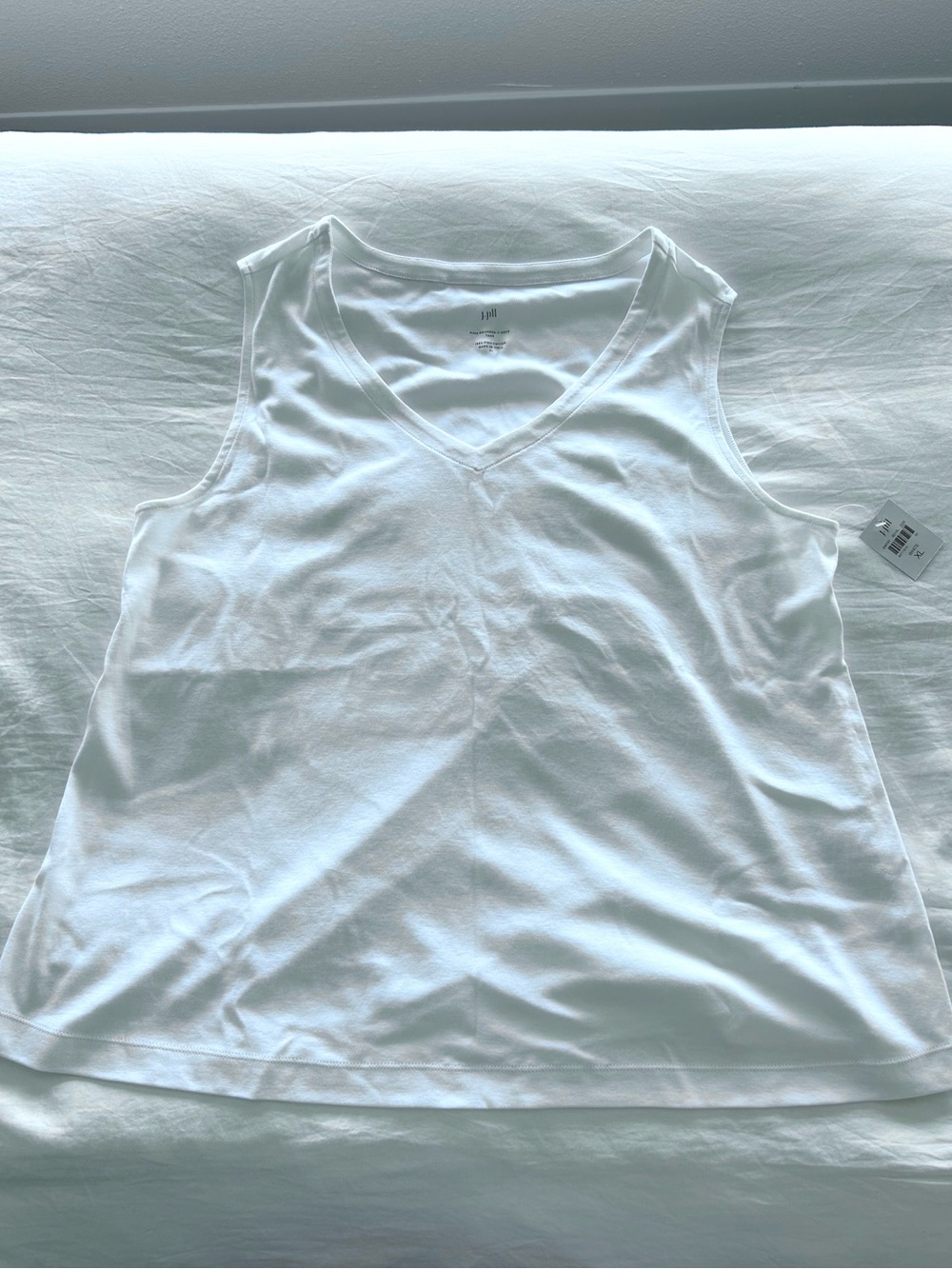 J Jill Classic White V-Neck Women's Tank Top